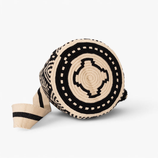 Geometric crossbody bag L | Black