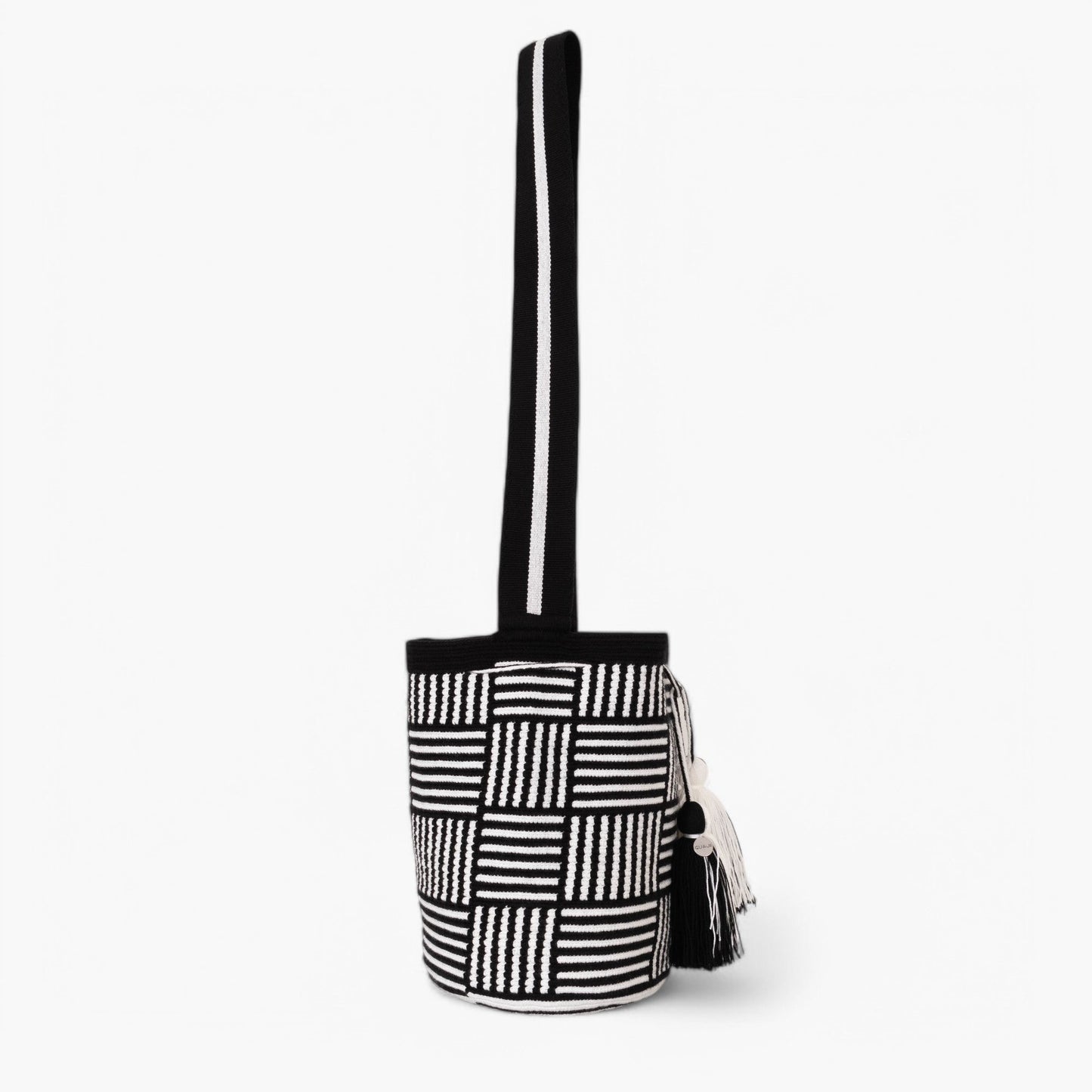 Geometric crossbody bag L | Black