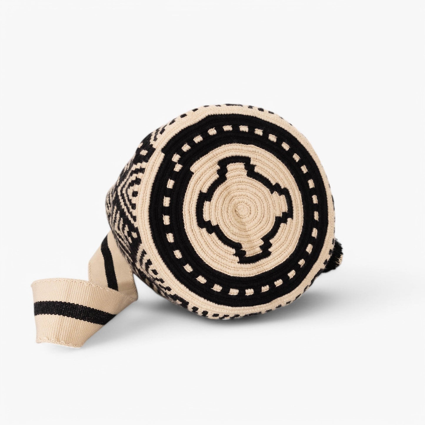 Geometric crossbody bag L | Black