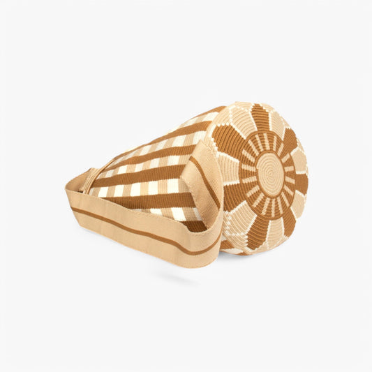 Check backpack | Almond