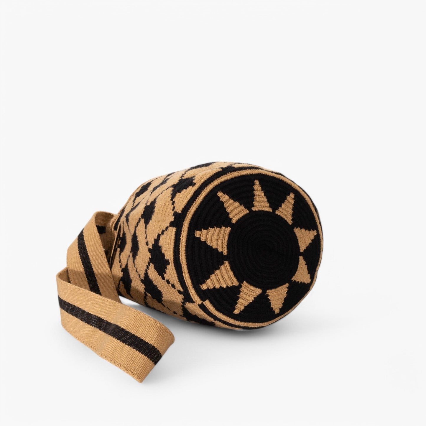 Geometric crossbody bag L | Black