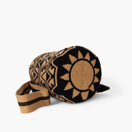 Geometric crossbody bag L | Black